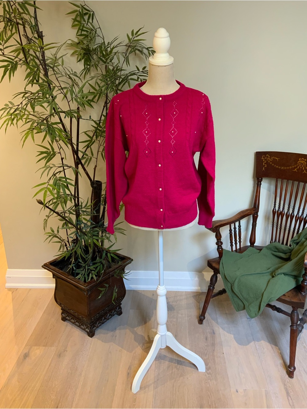 Vintage 80s/90s pink pearl cardigan